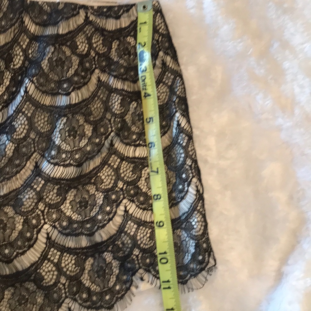 Lush black lace shorts size small NWT - Picture 8 of 8